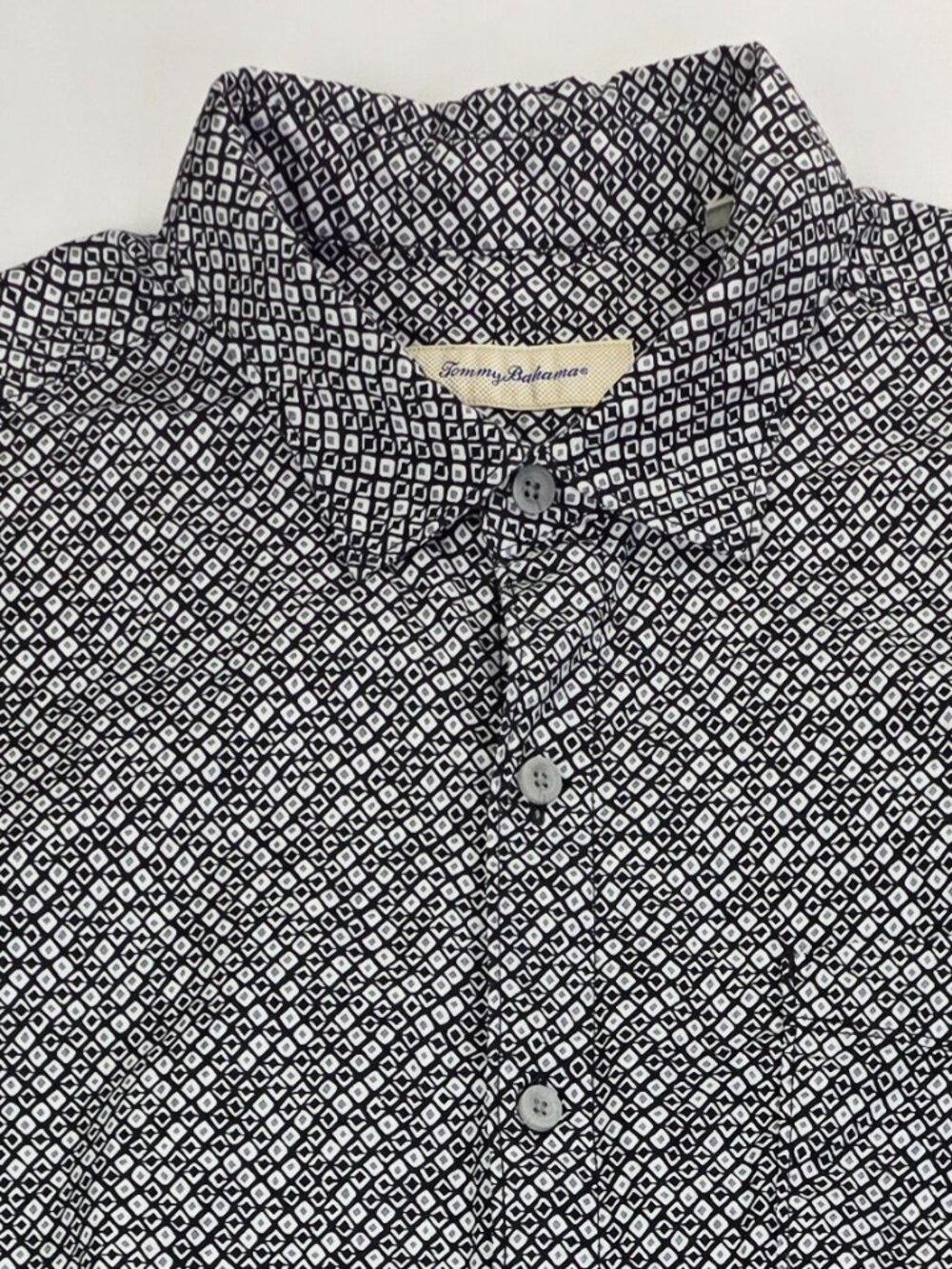 Tommy Bahama Black White Gray Box Pattern Mens Size XL Short Sleeve Logo Shirt